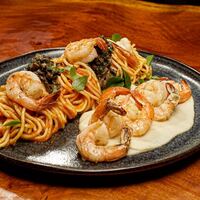 Spaghetti ao Pomodoro com Camarões